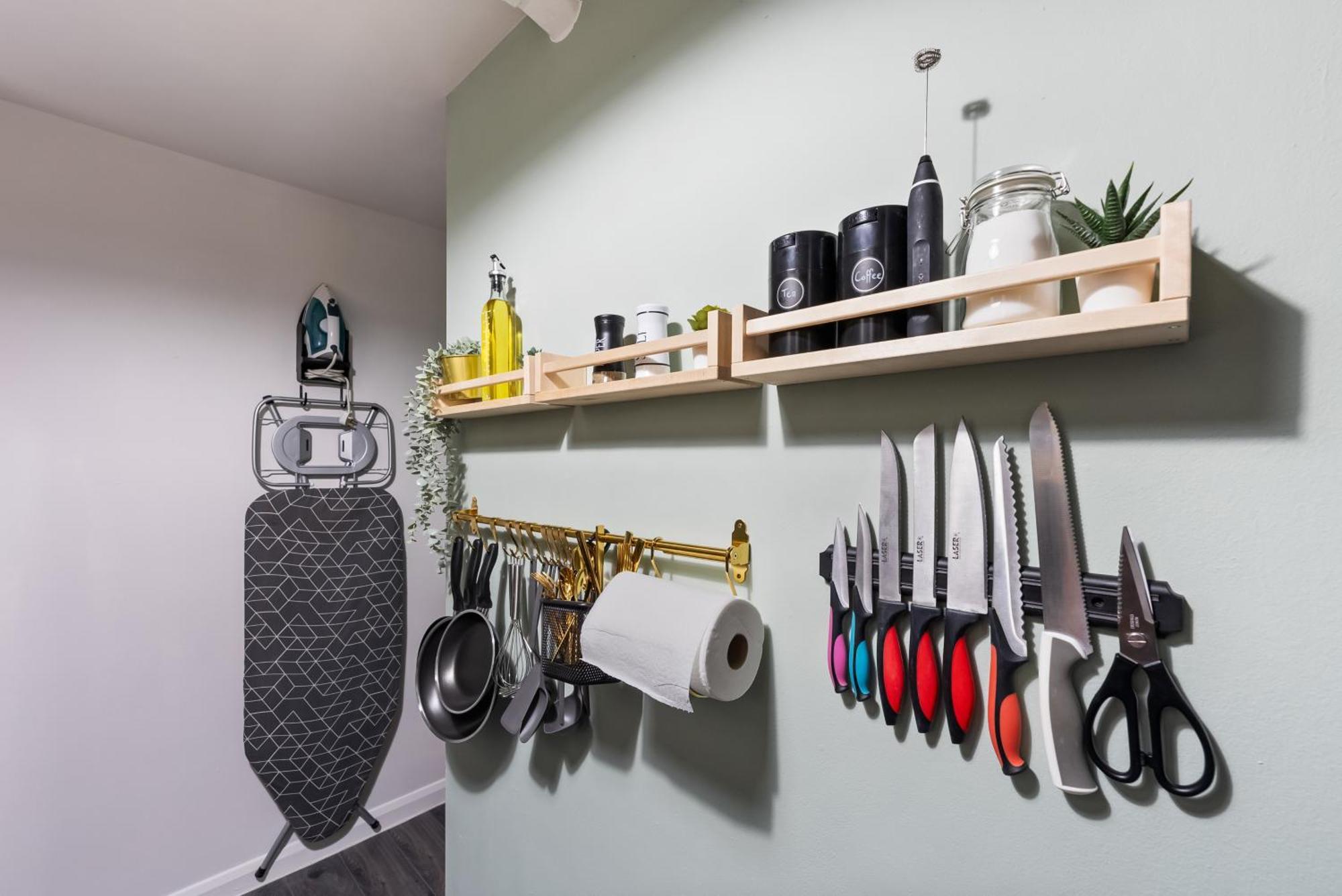 Chic 2 Bedroom Apartment Near Liverpool Street By Gold Stays 런던 외부 사진